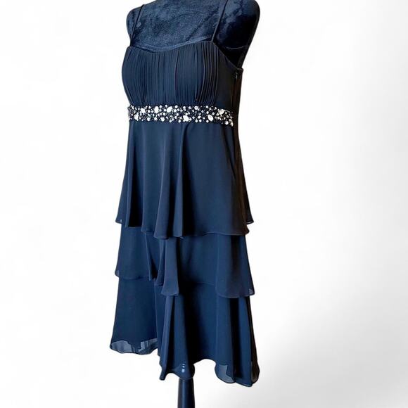 Dressbarn Collection Black Tiered Chiffon Beaded Dress – Size 8 - Picture 2 of 8